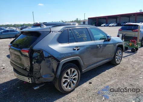 2021 Toyota Rav4 Xle Premium z USA, uszkodzony, nr VIN 2T3C1RFV0MC121146